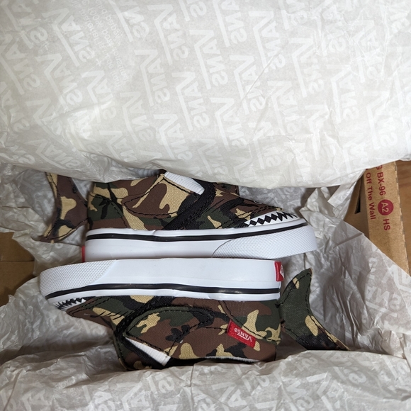 Vans Slip-On V Shark Skate Shoe - Baby / Toddler - Camo Size 4.0TD - Picture 9 of 12